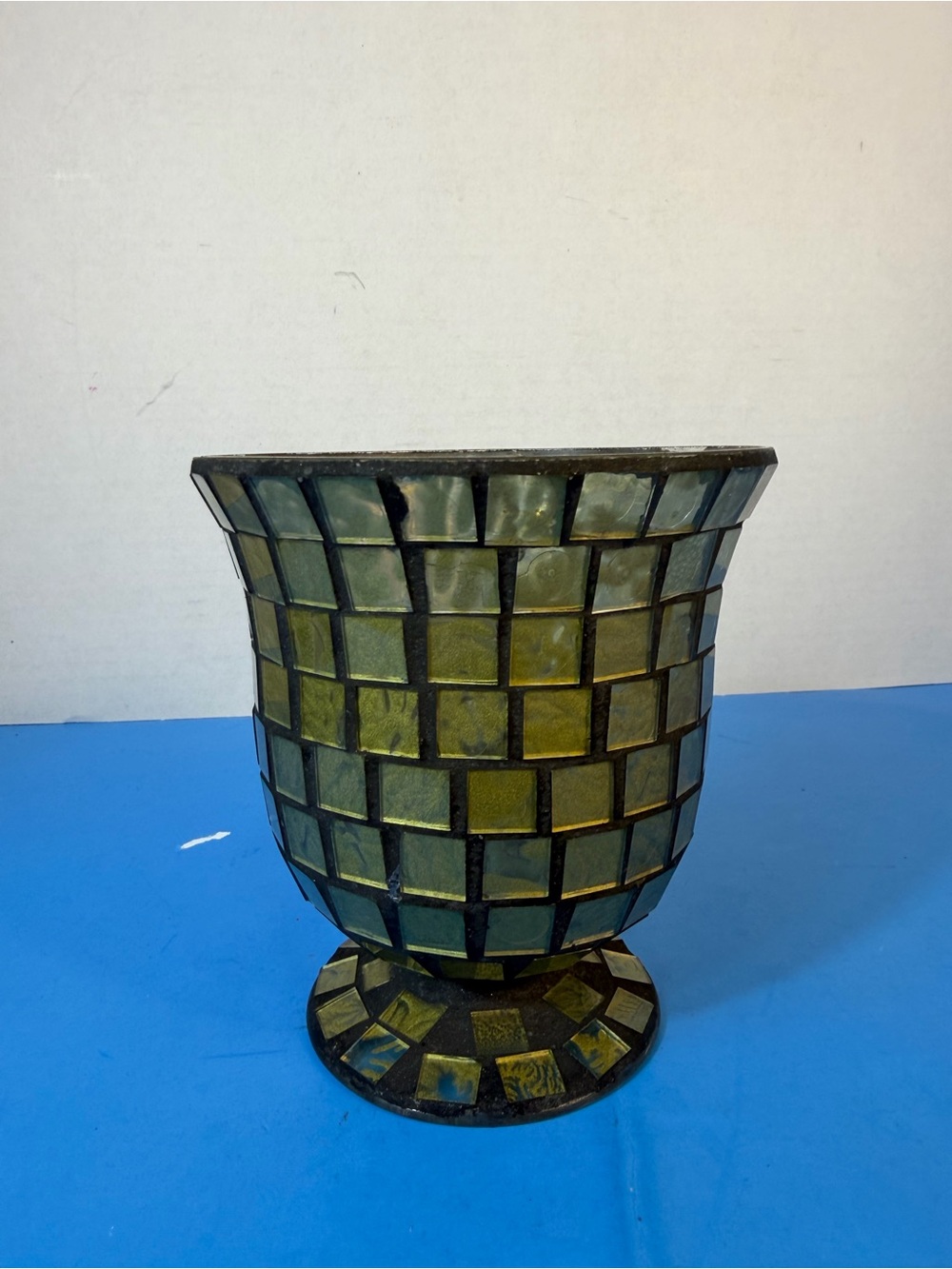 decorative green mosaic glass candle holder/vase